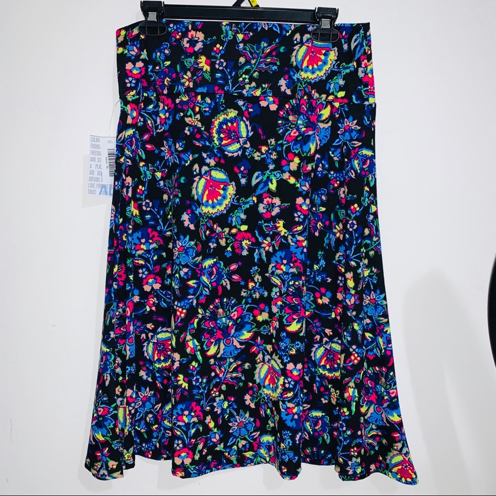 LuLaRoe Azure Skirt 2XL-NWT